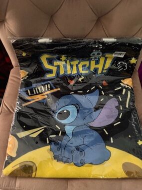 Stitch! Graphic Tote Bag - Blue & Black